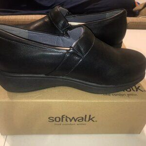 SOFTWALK Woman's Clogs Meredith Sport black Shoes size 10 M NIB
